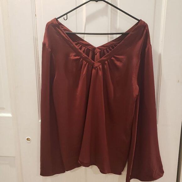 Chaser Bell Sleeve Peasant Top - Picture 3 of 7